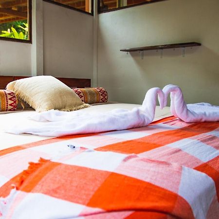 Oasis Uvita Bed and Breakfast Eksteriør billede