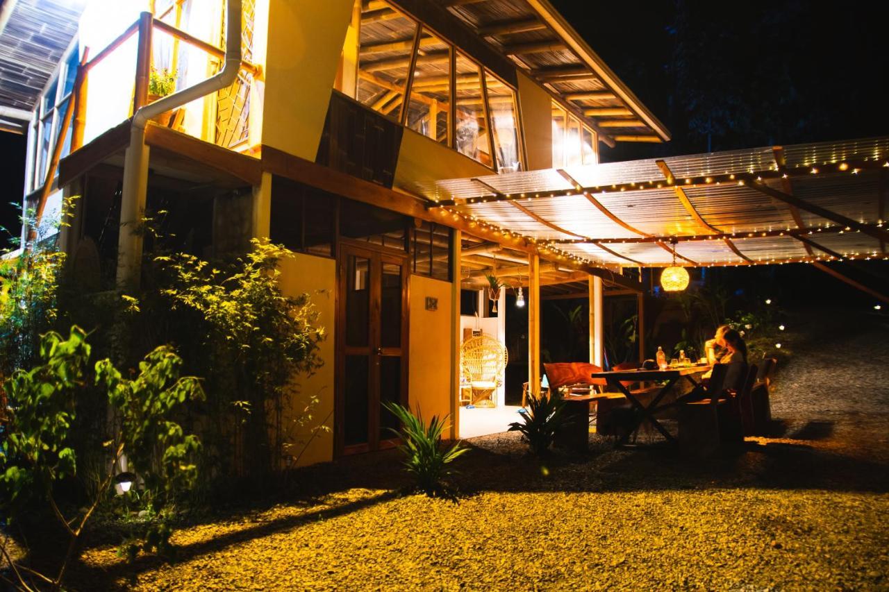 Oasis Uvita Bed and Breakfast Eksteriør billede